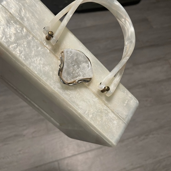 Vintage Wilardly Lucite 1950s Marbleized Pearlized Top Handle Box Purse - Picture 14 of 15